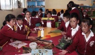 720 élèves équipés avec des fournitures scolaires en Equateur