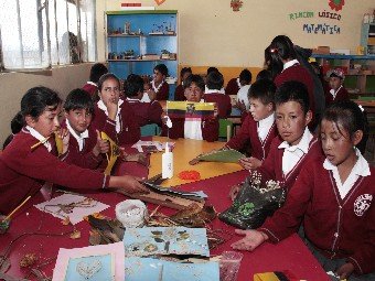 720 élèves équipés avec des fournitures scolaires en Equateur