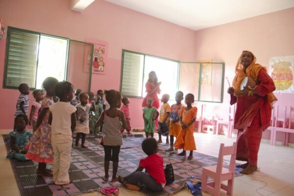 Une maternelle pour les tout-petits au Sénégal