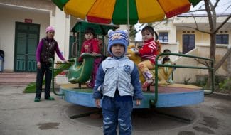 une aire de jeux pour les enfants au Vietnam