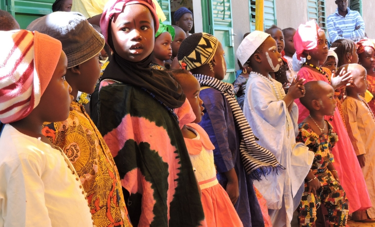 Léa, "reporter" d'Un Enfant par la Main, raconte le voyage des parrains au Sénégal