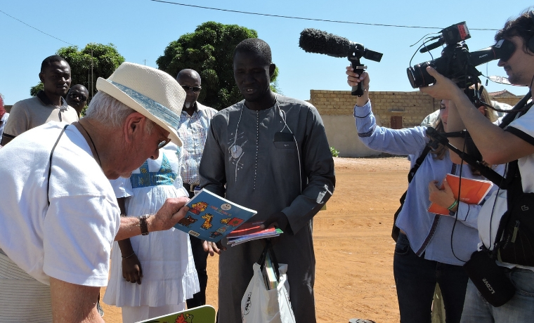 Léa, "reporter" d'Un Enfant par la Main, raconte le voyage des parrains au Sénégal