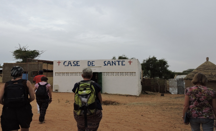 Léa, "reporter"pour Un Enfant par la Main raconte le voyage des parrains au Sénégal
