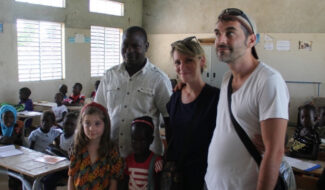 Isabelle, marraine au Sénégal, rencontre pour la première fois sa filleule
