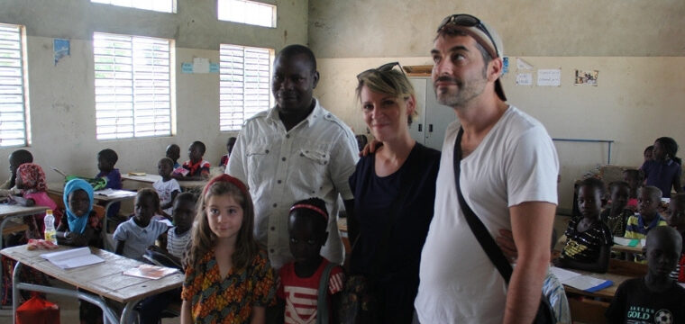 Isabelle, marraine au Sénégal, rencontre pour la première fois sa filleule