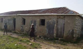 Construire des toilettes pour l'école Barbe