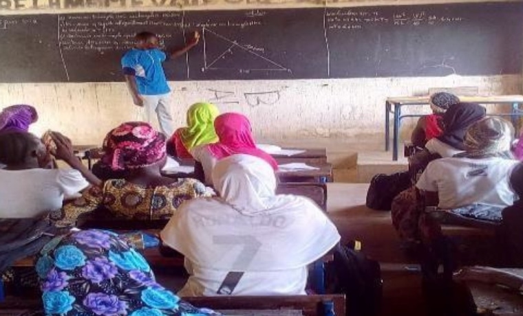 623 collégiennes maliennes scolarisées grâce au Fonds d'éducation !