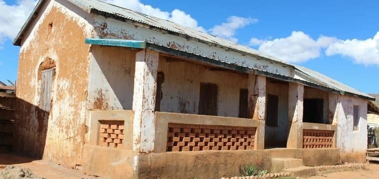 Madagascar : Réhabilitation d'une salle de classe préscolaire dans l'école d'Antoby
