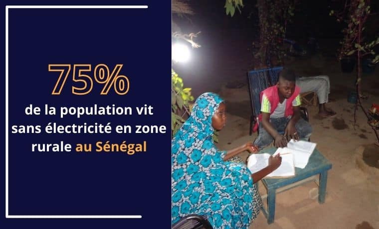 Une lampe solaire pour faciliter l'apprentissage à la maison au Sénégal