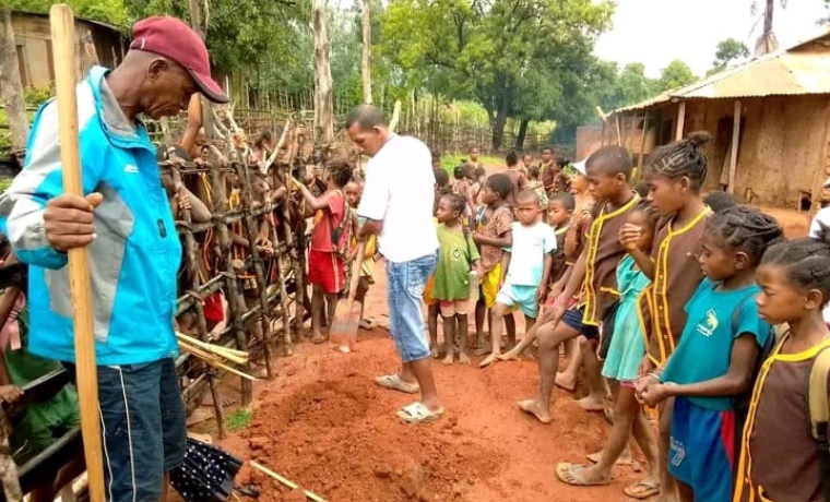 Parrainer un enfant pour aider sa famille à Morafeno