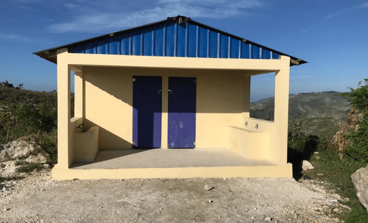 Construction d’un bloc sanitaire pour l’école Barbe