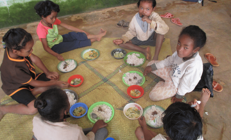 Installation de cantines scolaires