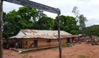 Parrainer un enfant pour lui offrir une éducation à Morafeno