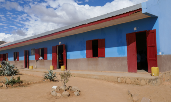 collège madagascar construction