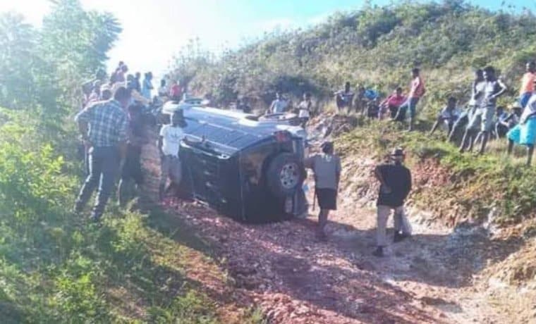 reconstruire route enclavee haiti