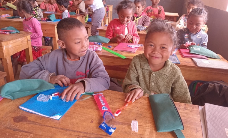 kits dentaires madagascar
